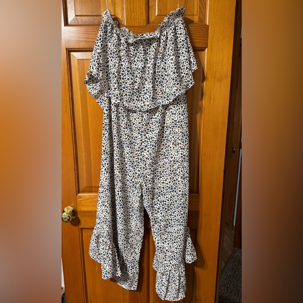 New! Available Leopard Print Jumpsuit Size Large